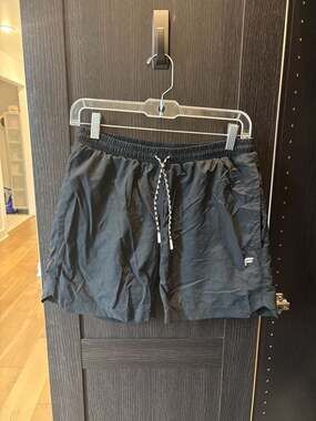 Fabletics Men's The Swim Trunk 7in Inseam Black Nylon Shorts